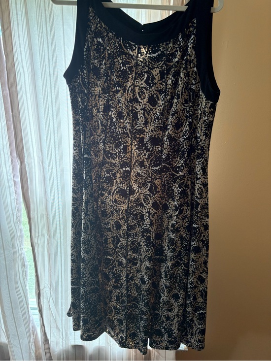 Glamour Dresses & Skirts - Glamour Black, White, Tan Sleeveless Midi Dress